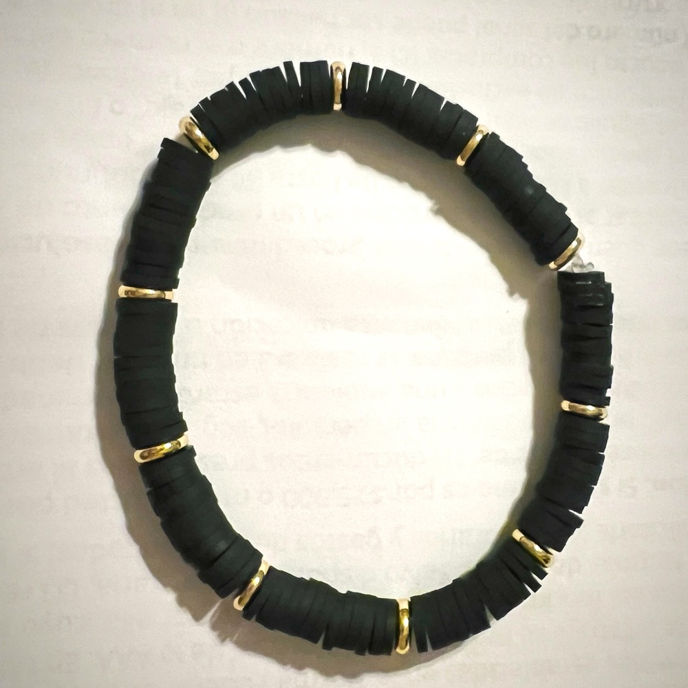 Handmade Heishi beaded bracelet 6.5”